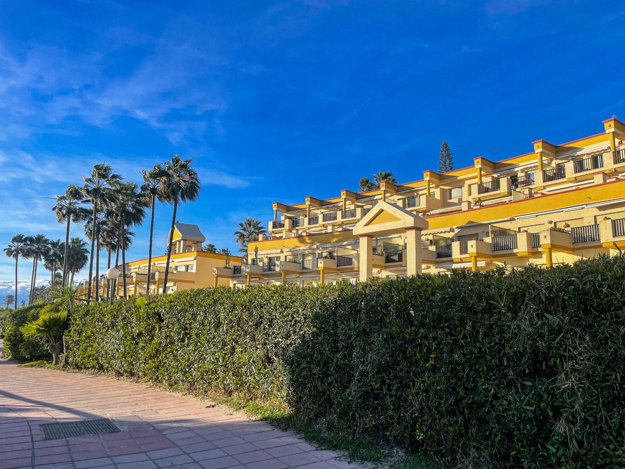 Modern Beach Apartment Romana Playa 723 In Marbella, Elviria Esterno foto