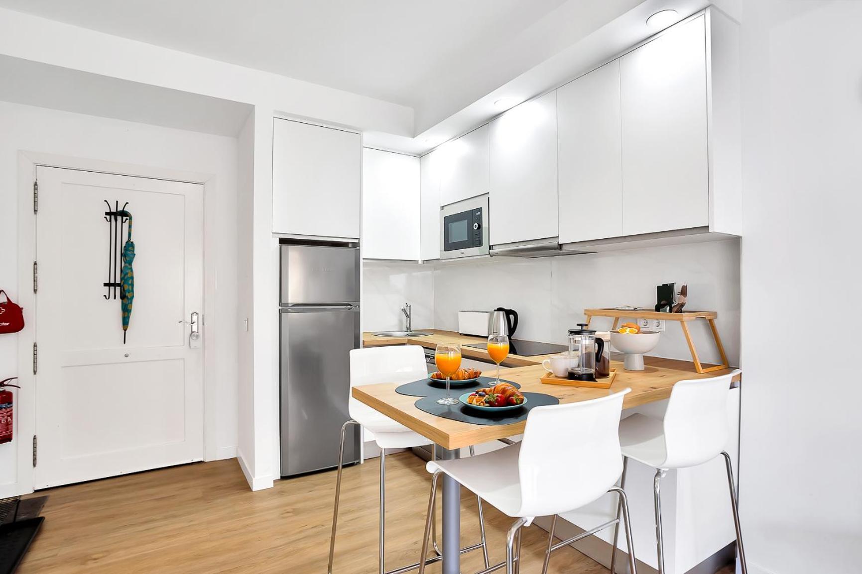 Modern Beach Apartment Romana Playa 723 In Marbella, Elviria Esterno foto