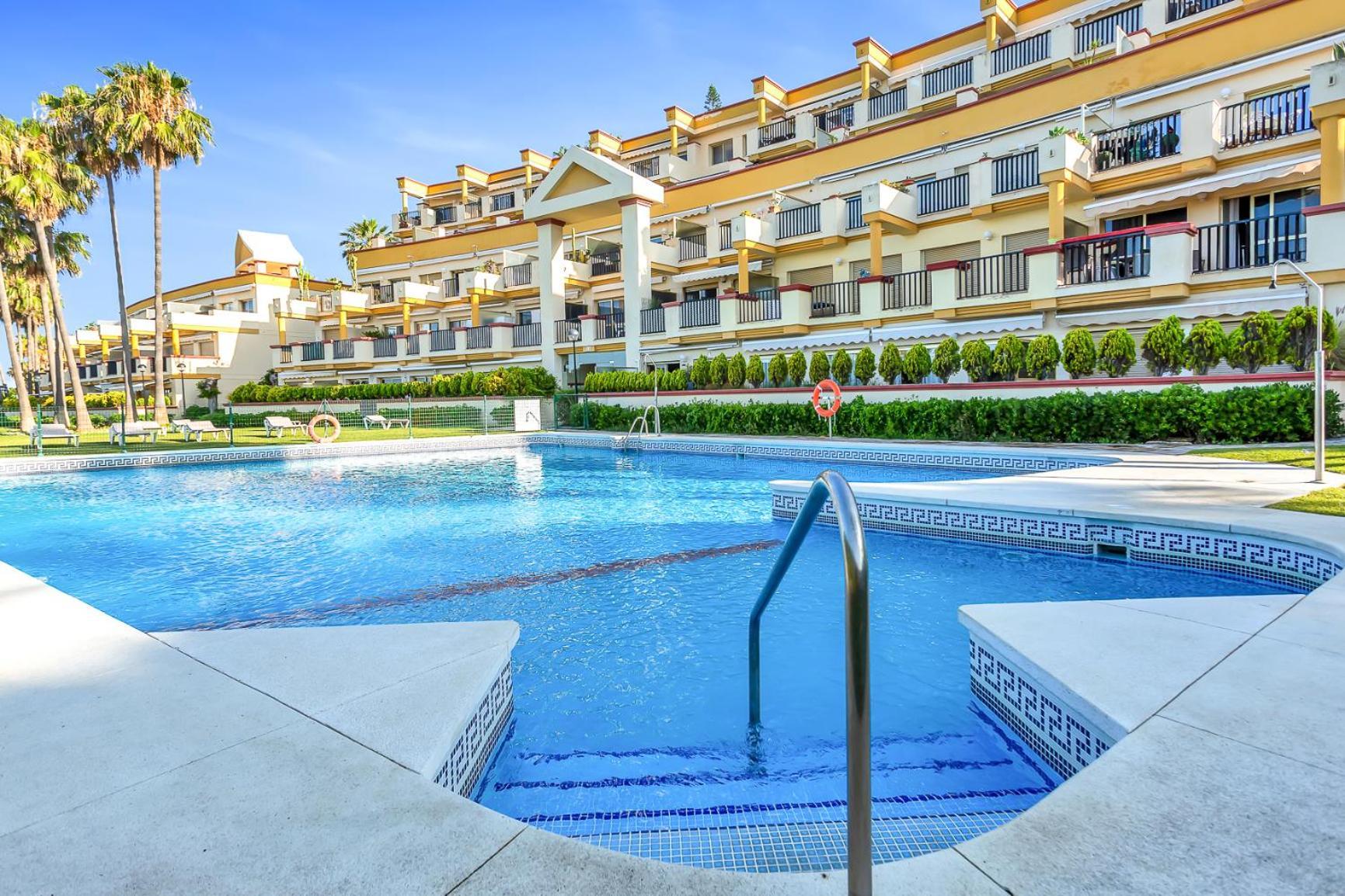 Modern Beach Apartment Romana Playa 723 In Marbella, Elviria Esterno foto